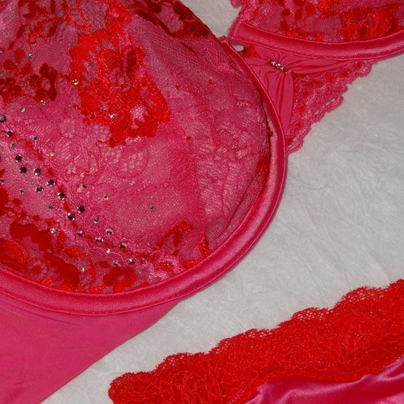32DD,XS NWT Victorias Secret Desire Set Unlined Demi Bra, Cheeky Panty Pink, Red - Picture 5 of 5